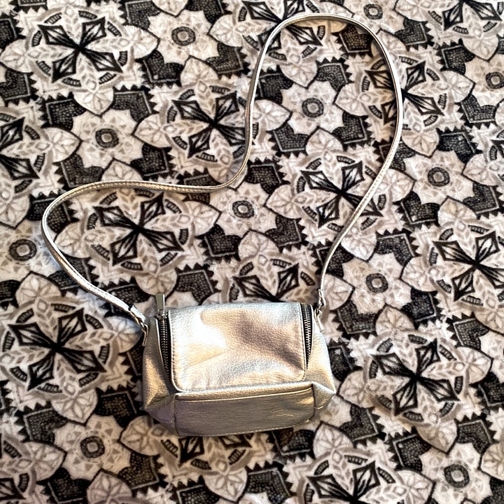 Shoulder bag